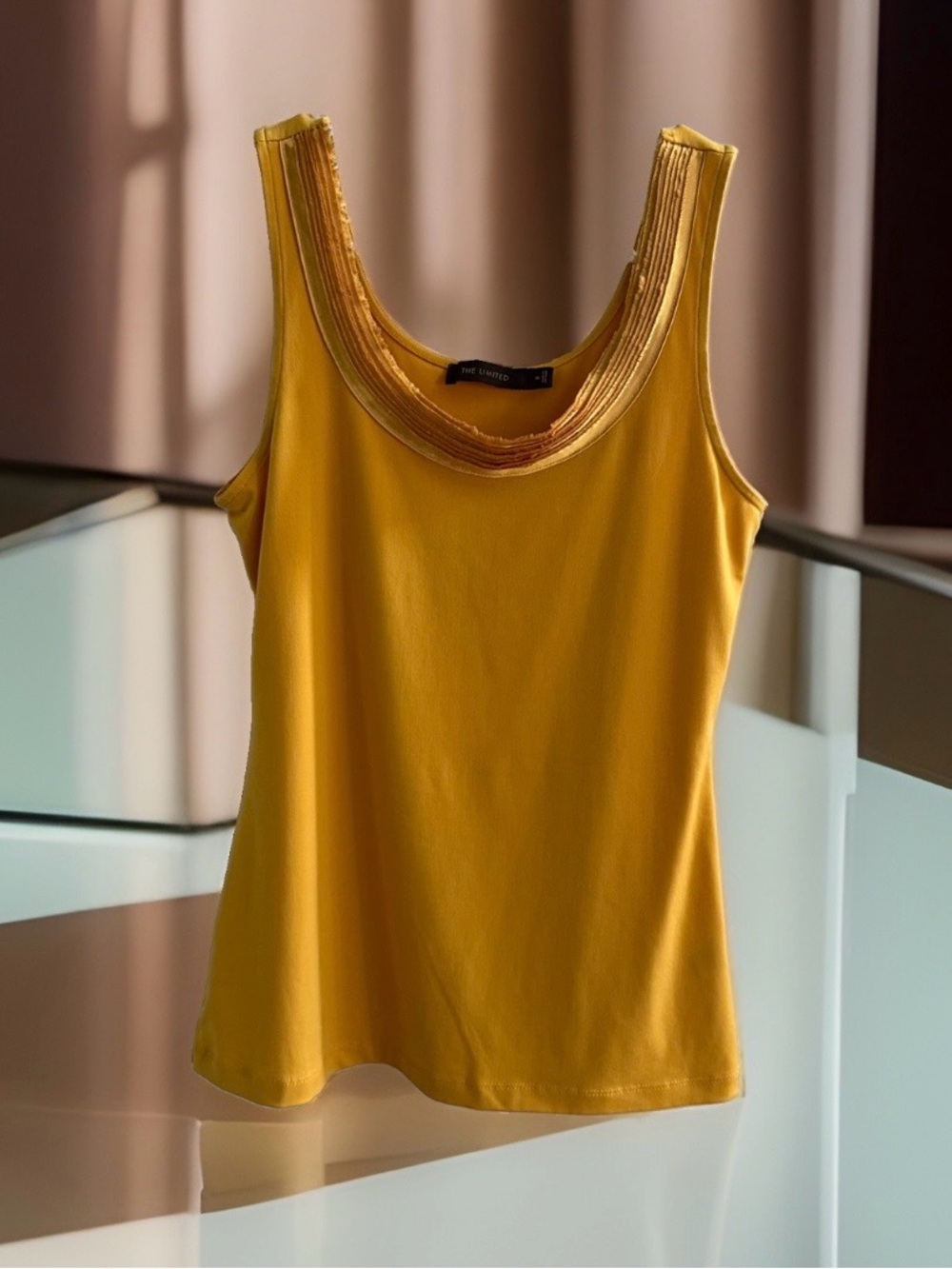 The Limited Women’s M Gold Knit Scoop Neck Sleeveless Tank Top Pleated Accent